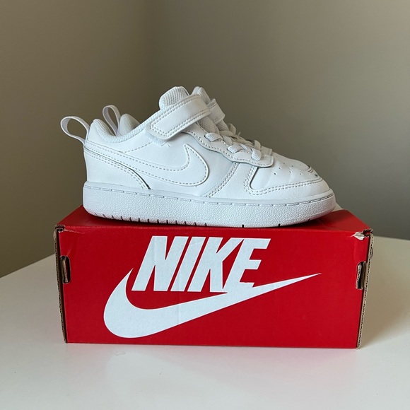 Nike Court Burough Kids Shoes All White Size 10C - Picture 4 of 6